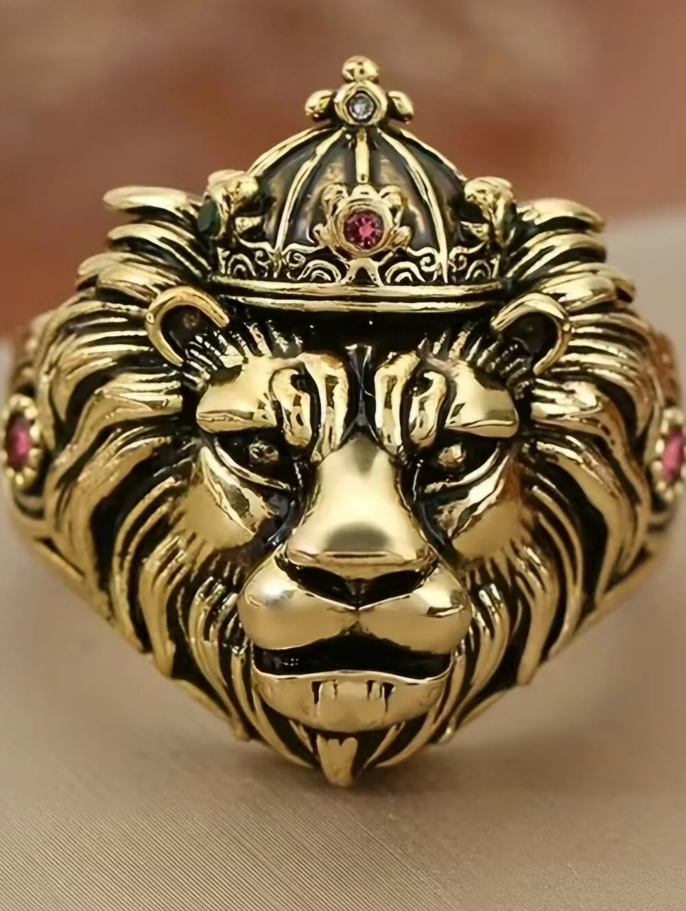 N/A lion head